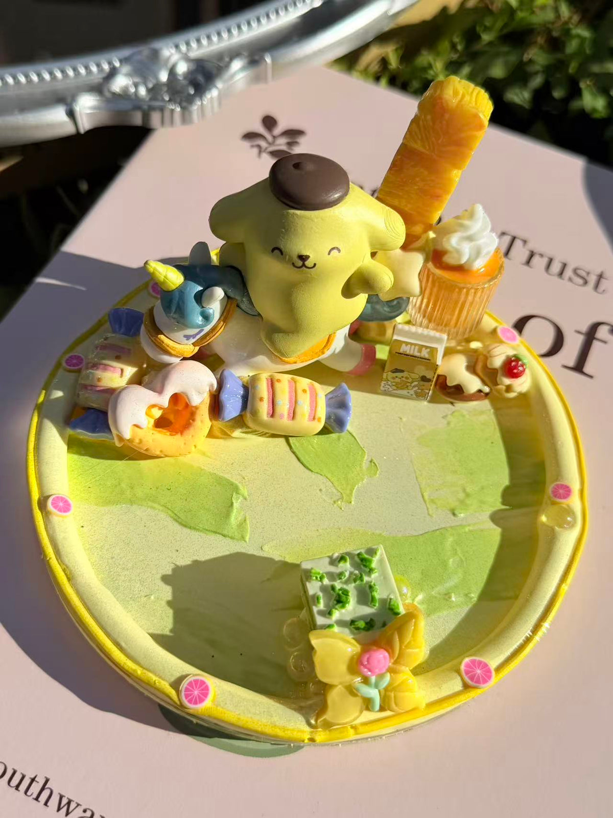 Phone stand